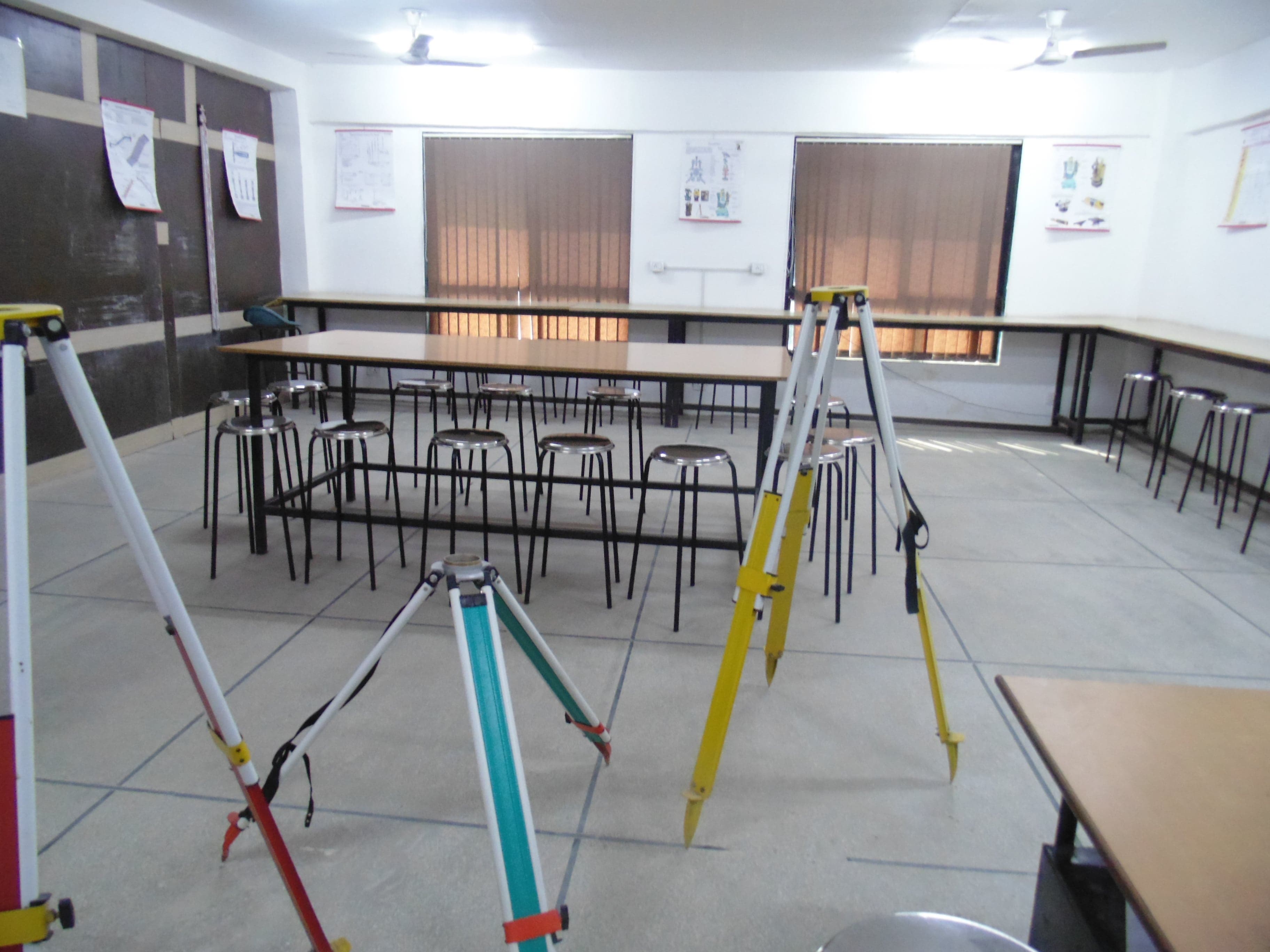 Rai School of Engineering Ahmedabad Laboratory photo 3